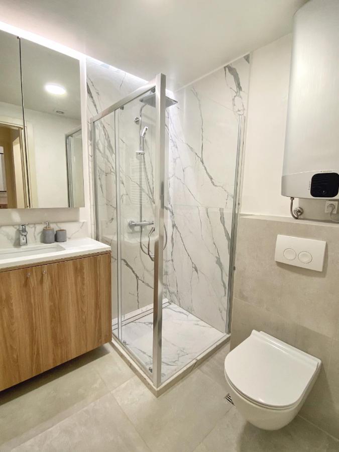 Chic 3 Bedroom In Center Appartement