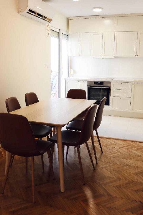 Chic 3 Bedroom In Center Budva