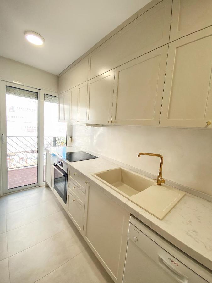 Chic 3 Bedroom In Center * Budva